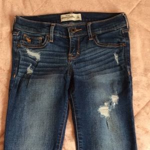 Abercrombie kids size 10 distressed jean leggings